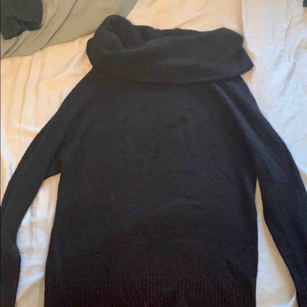 Black long sleeve turtleneck sweater